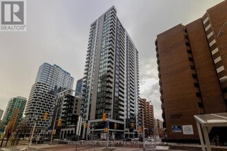 Building Photo - 340 Queen St