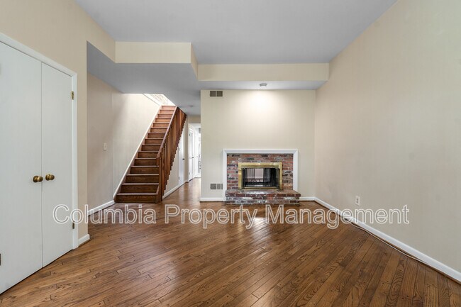 Foto del edificio - 650 E St NE