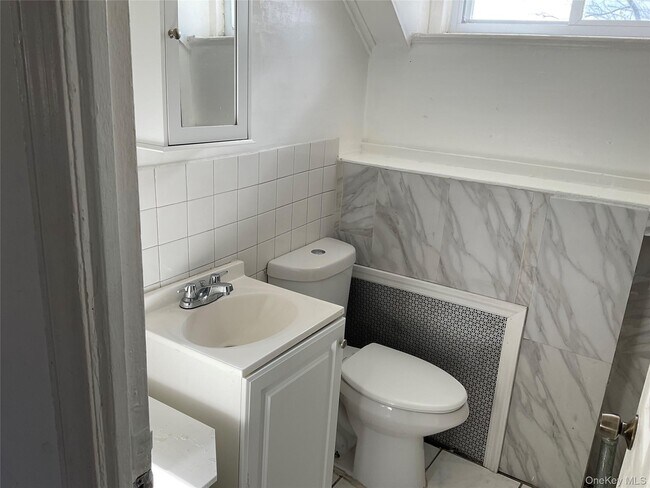 Foto del edificio - 173-18 143rd Rd