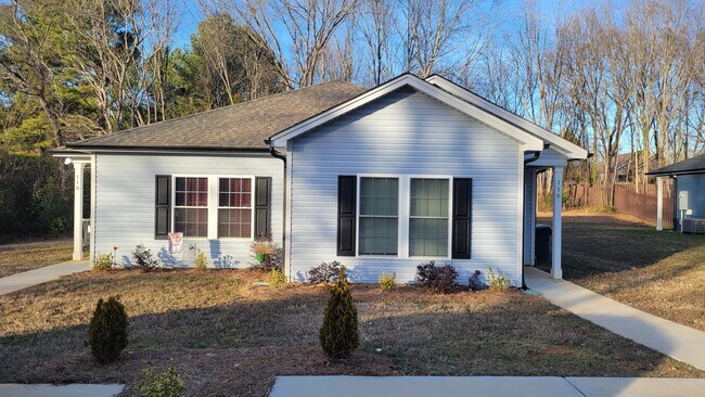 Front of Duplex - 118 Wilson St