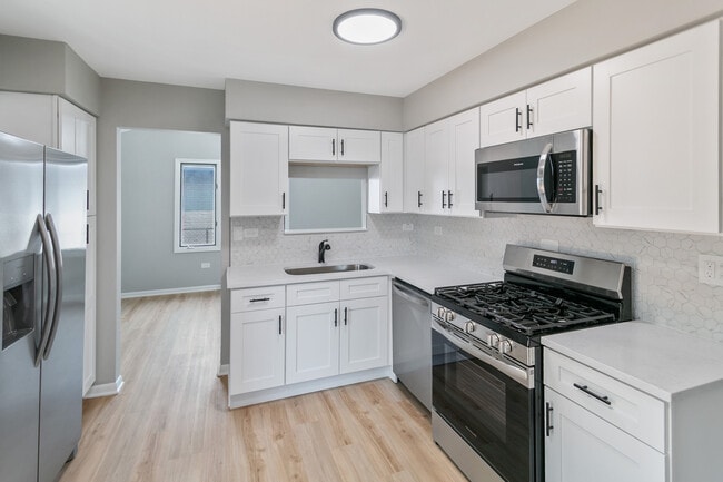 Foto del edificio - 242 S Harper Ave