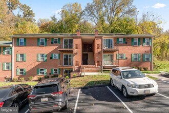 Building Photo - 3612 Court House Dr