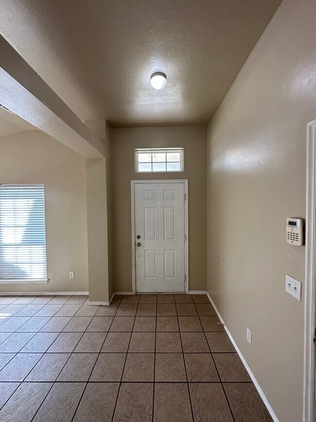 Foto del edificio - 809 Beechwood Way