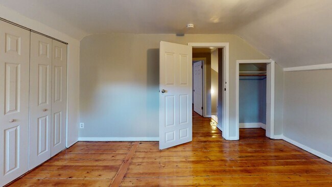 Building Photo - CONTEMPORARY 2 Bed in Brighton