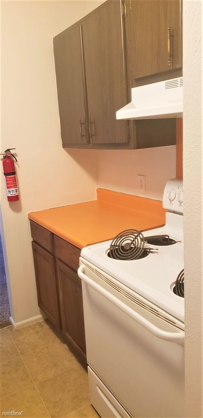 Foto del edificio - 1 br, 2 bath  - 739 Washington St