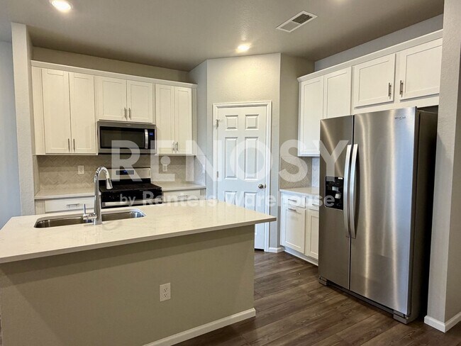 Foto del edificio - 11352 W Grand Dr