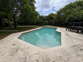 Building Photo - 20459 NW 9th Pl