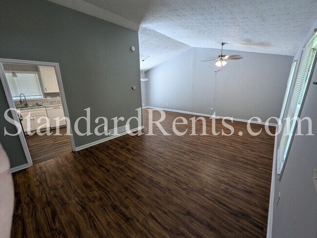 Building Photo - 4650 Aberdeen Ln