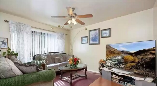 Foto del edificio - 232 S View Rd