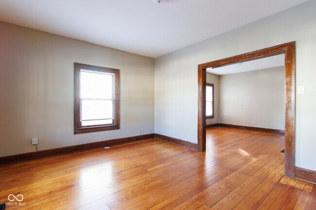 Foto del edificio - 6363 Guilford Ave