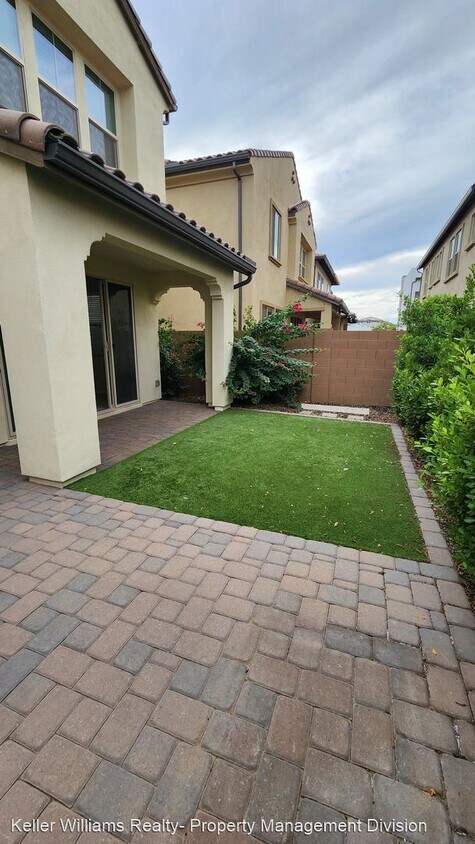 Foto del edificio - 3 br, 2.5 bath House - 3924 E Dublin ST