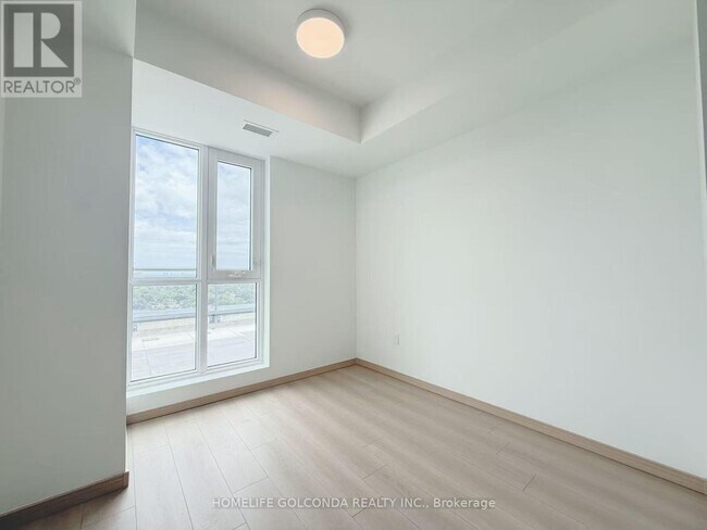 Photo du bâtiment - 3429-3429 Sheppard Ave E