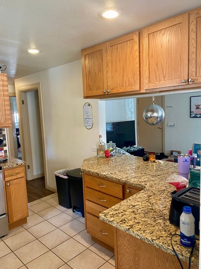 Building Photo - Available for 2026-2027 Fall Pre-Leasing! ...