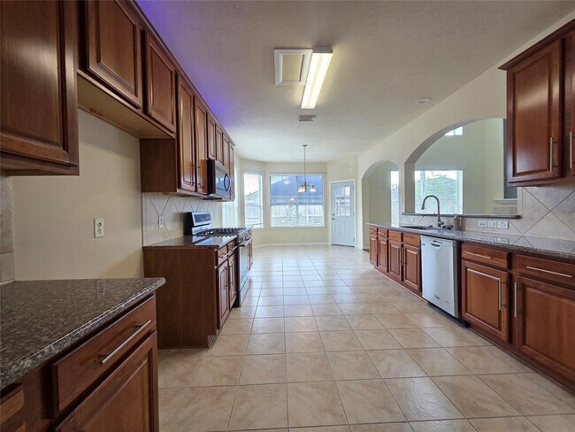 Building Photo - 42 Atascadero Dr