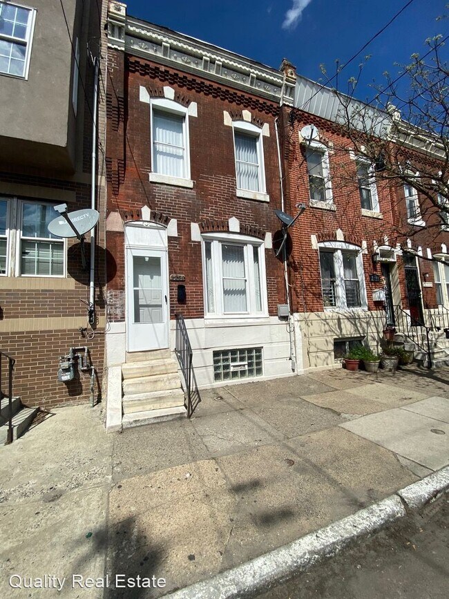 Building Photo - 3 br, 1 bath House - 2235 Dickinson st