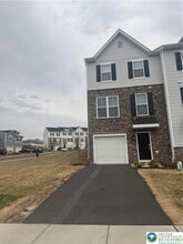 Building Photo - 4900 Brookside Ct