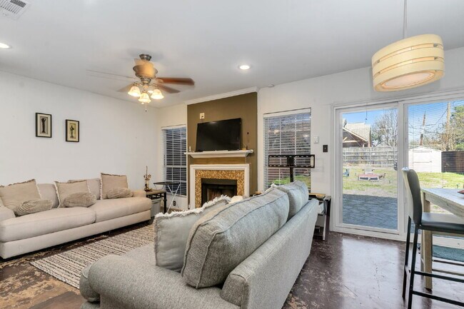 Foto del edificio - 1507 Maybrook Ct