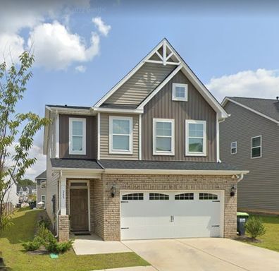 Primary Photo - Available NOW - Stunning 4 Bedroom 2.5 Bat...
