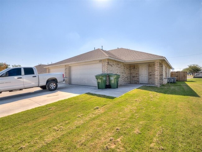 Building Photo - 1102 Ashton Ln