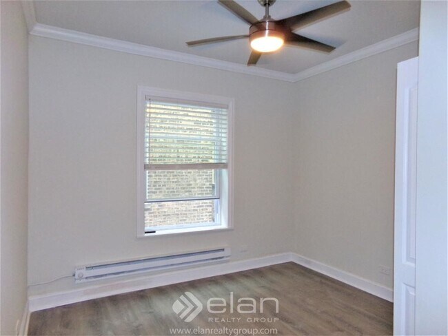 Foto del edificio - 327 Kedzie St