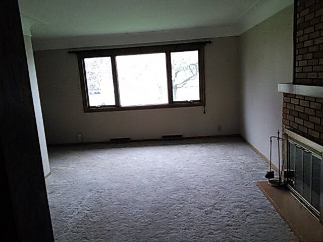 Building Photo - 4998 Elm St