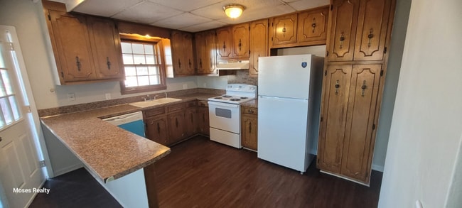 Building Photo - 1603 N Main St