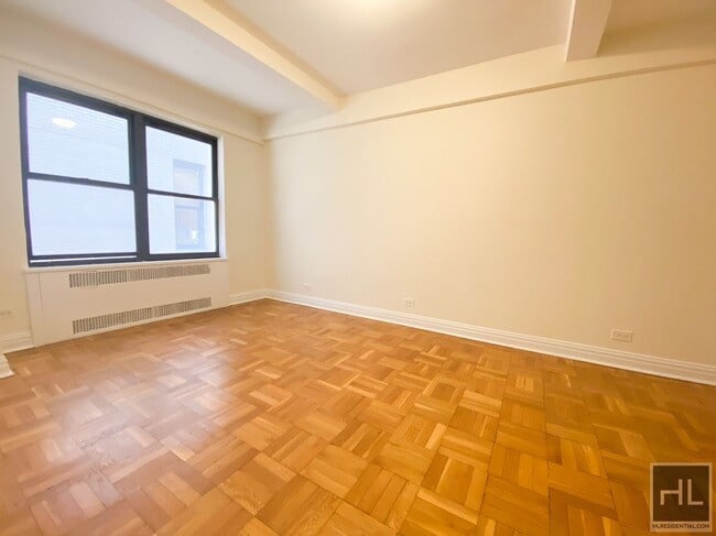 Foto del edificio - EAST 56 STREET