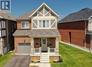 Building Photo - 75 Forest Ridge Ave