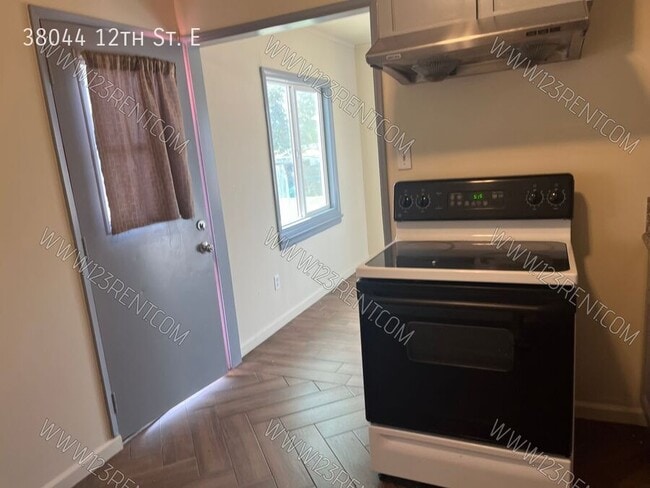 Building Photo - 38044 12th St E