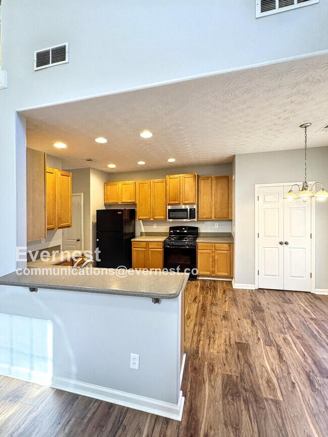 Foto del edificio - 632 Addison Way