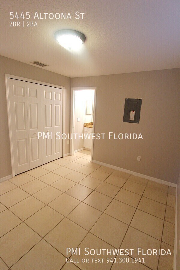 Foto del edificio - 5445 Altoona St