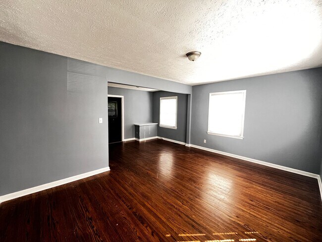 Foto del edificio - 2 Bedroom Home Dixie High Way
