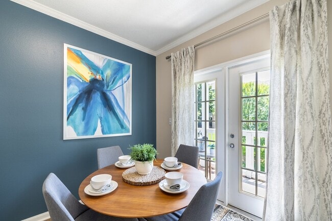 Building Photo - Hawthorne at Lake Heather