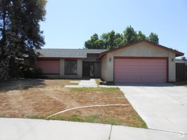 Building Photo - 4805 Glengary Pl
