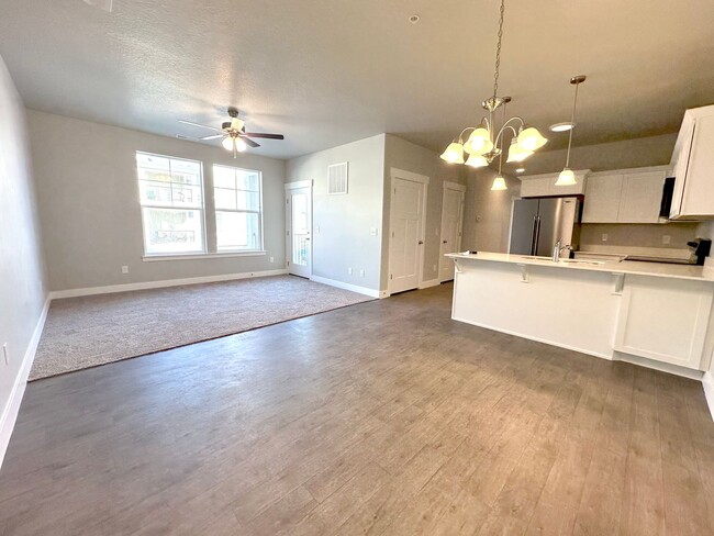 Foto del edificio - Brand new - Never Lived In - Gardner Point...