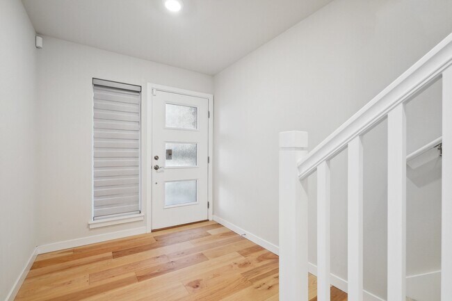 Foto del edificio - 508 237th St SE