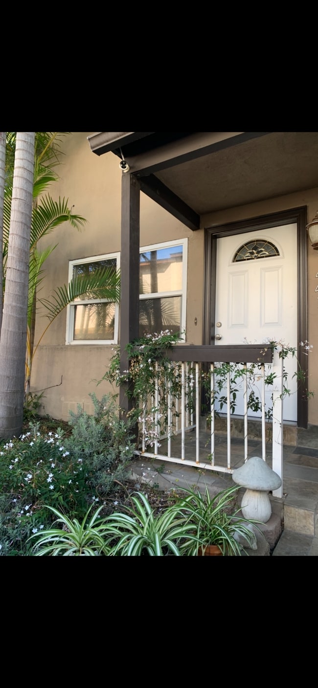 Building Photo - 4413 1/2 Illinois St