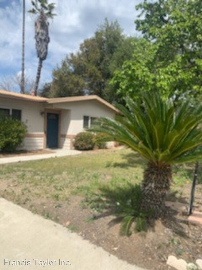 Building Photo - 2 br, 1 bath House - 914 E 5th Avenue