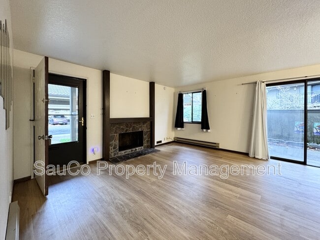 Photo - 63 Galen St Apartment