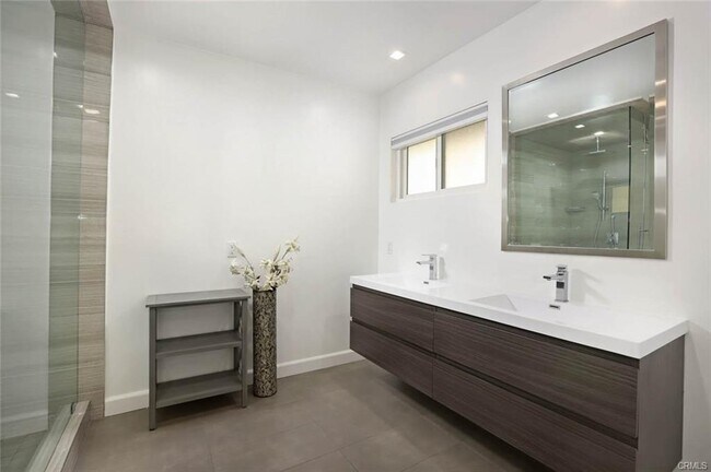 Foto del edificio - 1640 Cumberland Terrace