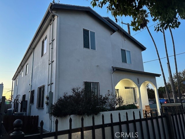 Building Photo - 6301 S Hoover St