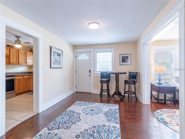 Foto del edificio - 103 E Mohawk Ave