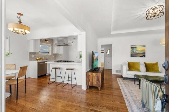 Foto del edificio - 2801 Meade Ave
