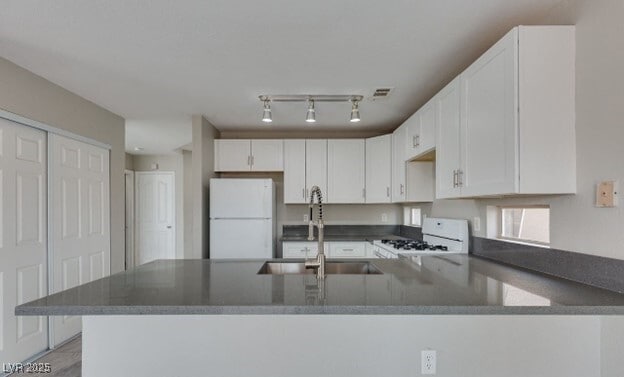 Building Photo - 8249 Hydra Ln