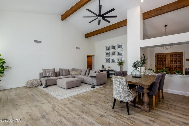 Foto del edificio - 16245 N 62nd Way