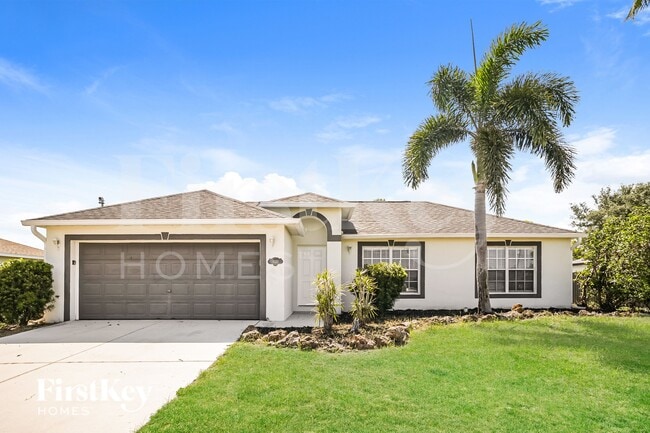 Building Photo - 1120 NW 11th Pl