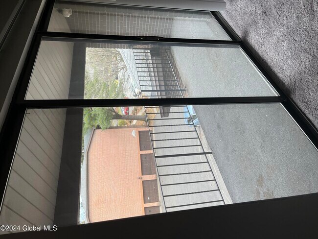 Foto del edificio - 6211 Essex House