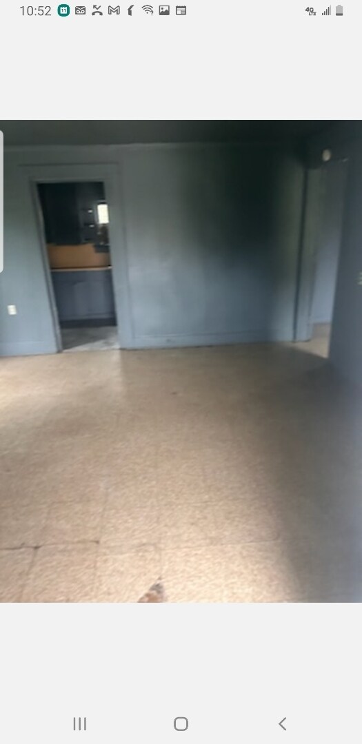 Foto del edificio - 5025 Douglas Ave