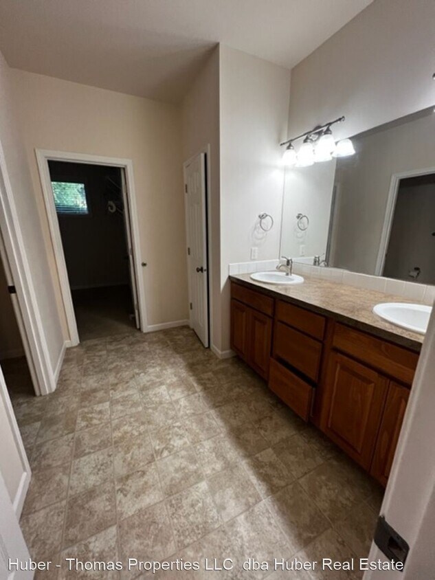 Foto del edificio - 3 br, 2 bath House - 231 Cinda Court