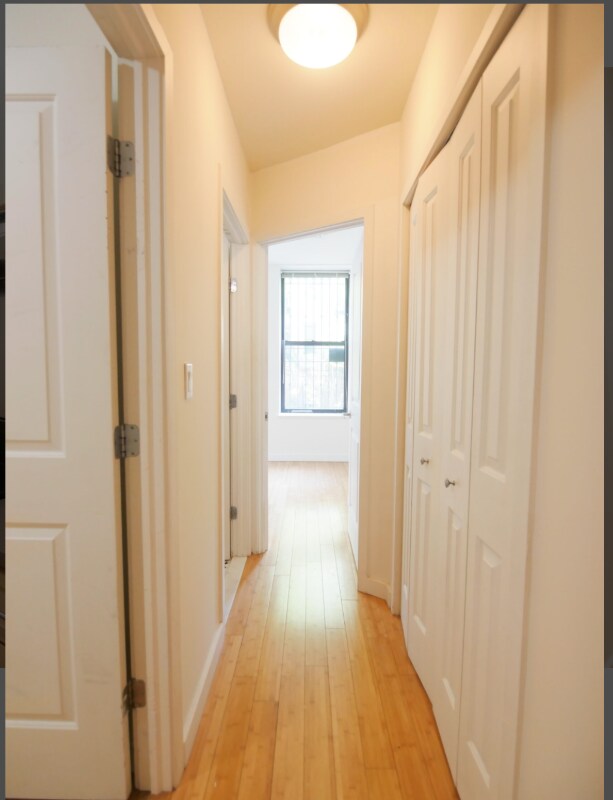 Foto del edificio - 444 E 88th St